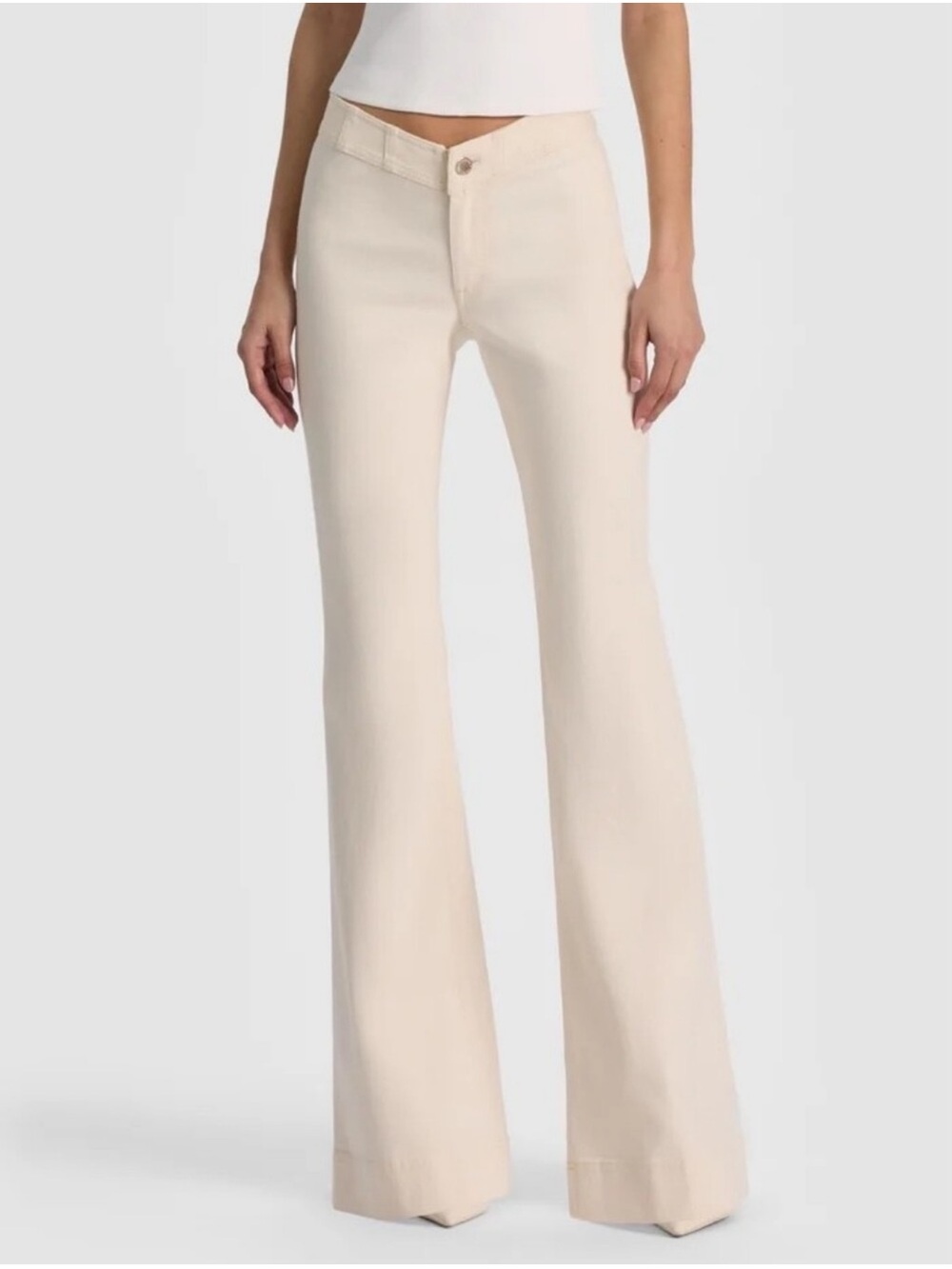 Alice + Olivia CHELSEA V-WAIST JEAN